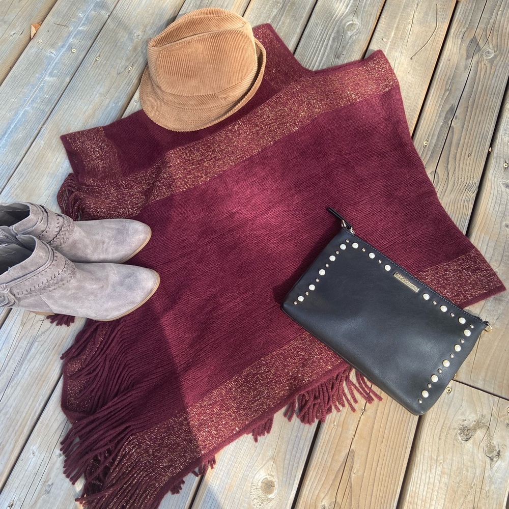 🏡Dame Wine / Gold Poncho